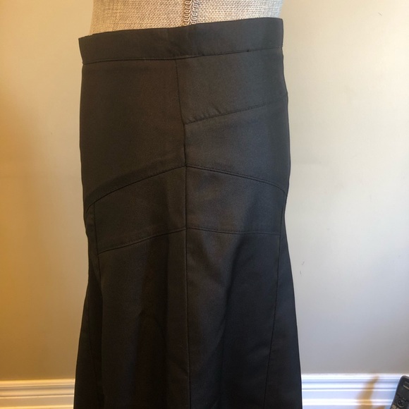 SIMON CHANG black long skirt 🖤 - Picture 5 of 9